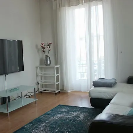 Les Bonnes Gens Appartement *